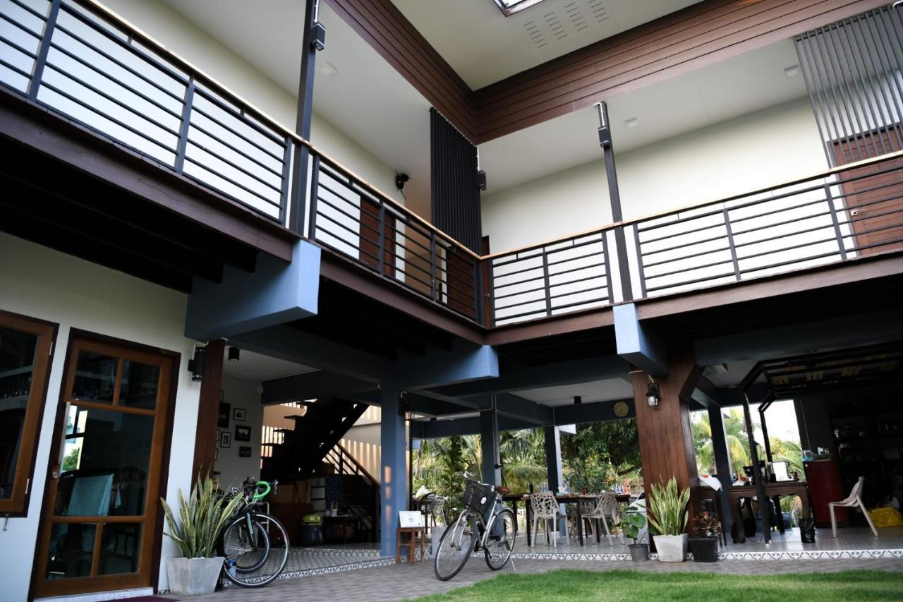 Sabua The Terrace Homestay Uthai Thani Buitenkant foto